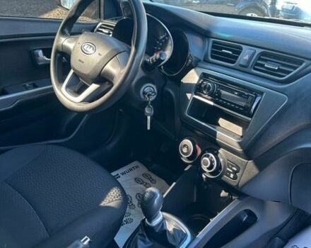 Бежевий Кіа Ріо, об'ємом двигуна 1.4 л та пробігом 66 тис. км за 7500 $, фото 13 на Automoto.ua