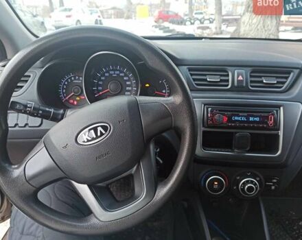 Бежевий Кіа Ріо, об'ємом двигуна 1.4 л та пробігом 128 тис. км за 7500 $, фото 5 на Automoto.ua