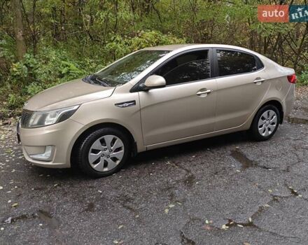 Кіа Ріо 2012 у Києві на Automoto.ua Бежевий Кіа Ріо, об'ємом двигуна 1.4 л та пробігом 337 тис. км за 6500 $, фото 3 на Automoto.ua