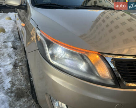 Бежевый Киа Рио, объемом двигателя 1.4 л и пробегом 187 тыс. км за 5600 $, фото 12 на Automoto.ua