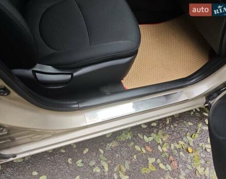 Кіа Ріо 2012 у Києві на Automoto.ua Бежевий Кіа Ріо, об'ємом двигуна 1.4 л та пробігом 337 тис. км за 6500 $, фото 17 на Automoto.ua