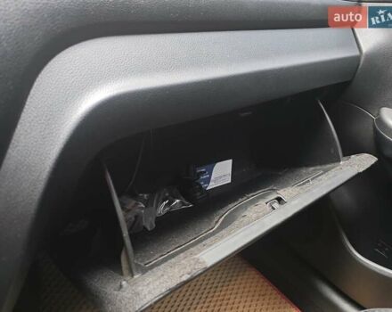 Кіа Ріо 2012 у Києві на Automoto.ua Бежевий Кіа Ріо, об'ємом двигуна 1.4 л та пробігом 337 тис. км за 6500 $, фото 47 на Automoto.ua