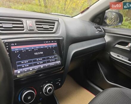Кіа Ріо 2012 у Києві на Automoto.ua Бежевий Кіа Ріо, об'ємом двигуна 1.4 л та пробігом 337 тис. км за 6500 $, фото 40 на Automoto.ua