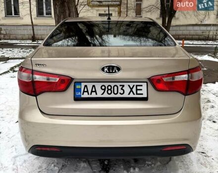 Бежевий Кіа Ріо, об'ємом двигуна 1.59 л та пробігом 122 тис. км за 8600 $, фото 4 на Automoto.ua