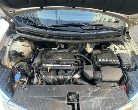 Бежевий Кіа Ріо, об'ємом двигуна 1.4 л та пробігом 187 тис. км за 5600 $, фото 11 на Automoto.ua