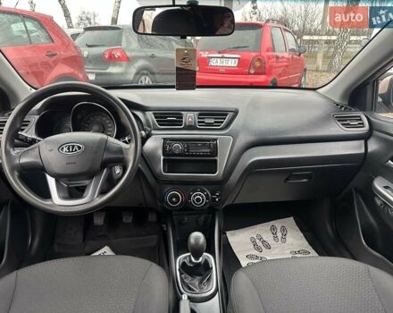 Бежевый Киа Рио, объемом двигателя 1.4 л и пробегом 66 тыс. км за 7700 $, фото 3 на Automoto.ua