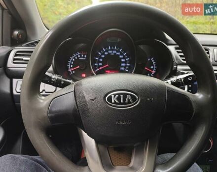 Кіа Ріо 2012 у Києві на Automoto.ua Бежевий Кіа Ріо, об'ємом двигуна 1.4 л та пробігом 337 тис. км за 6500 $, фото 38 на Automoto.ua