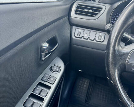 Бежевый Киа Рио, объемом двигателя 1.59 л и пробегом 122 тыс. км за 8600 $, фото 19 на Automoto.ua