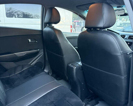 Бежевий Кіа Ріо, об'ємом двигуна 1.6 л та пробігом 192 тис. км за 7800 $, фото 8 на Automoto.ua