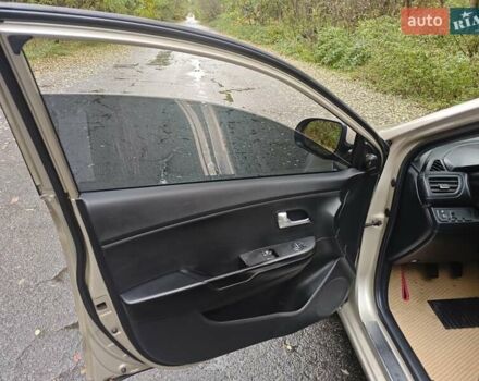 Кіа Ріо 2012 у Києві на Automoto.ua Бежевий Кіа Ріо, об'ємом двигуна 1.4 л та пробігом 337 тис. км за 6500 $, фото 11 на Automoto.ua
