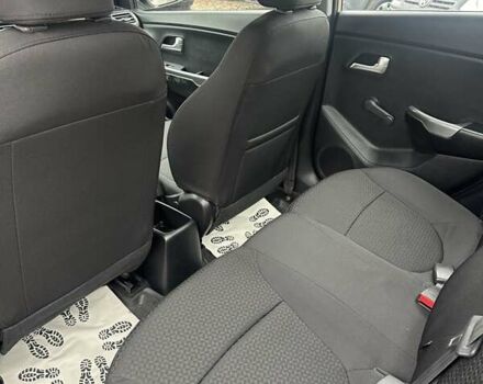 Бежевый Киа Рио, объемом двигателя 1.4 л и пробегом 66 тыс. км за 7700 $, фото 6 на Automoto.ua