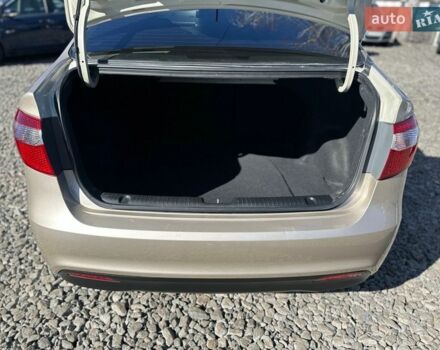 Бежевий Кіа Ріо, об'ємом двигуна 1.4 л та пробігом 66 тис. км за 7500 $, фото 16 на Automoto.ua