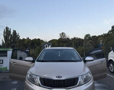 Бежевий Кіа Ріо, об'ємом двигуна 1.6 л та пробігом 192 тис. км за 7800 $, фото 2 на Automoto.ua