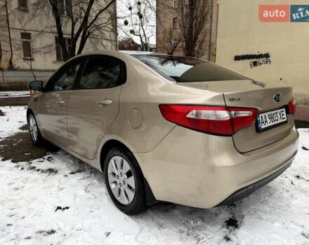 Бежевий Кіа Ріо, об'ємом двигуна 1.59 л та пробігом 122 тис. км за 8600 $, фото 3 на Automoto.ua