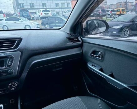 Бежевий Кіа Ріо, об'ємом двигуна 1.6 л та пробігом 162 тис. км за 5999 $, фото 15 на Automoto.ua