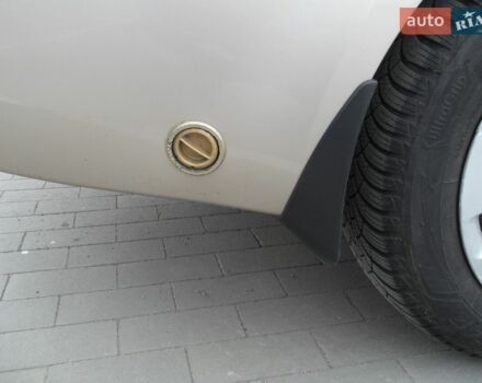 Бежевый Киа Рио, объемом двигателя 1.4 л и пробегом 227 тыс. км за 6000 $, фото 43 на Automoto.ua