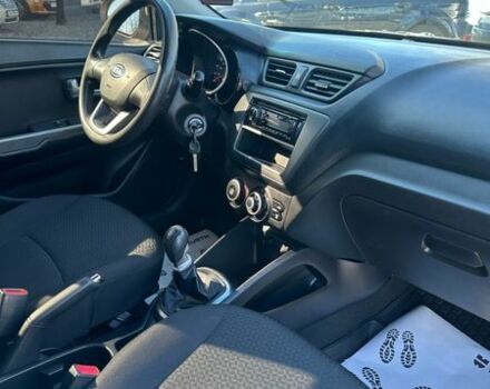 Бежевий Кіа Ріо, об'ємом двигуна 1.4 л та пробігом 66 тис. км за 7500 $, фото 8 на Automoto.ua