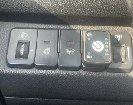 Бежевый Киа Рио, объемом двигателя 1.59 л и пробегом 198 тыс. км за 7300 $, фото 15 на Automoto.ua