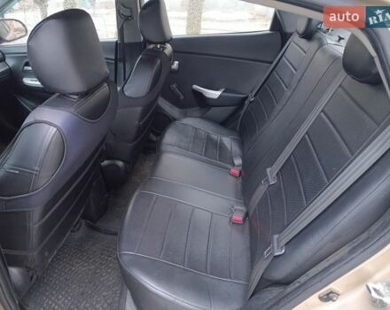 Бежевый Киа Рио, объемом двигателя 1.4 л и пробегом 156 тыс. км за 7200 $, фото 6 на Automoto.ua