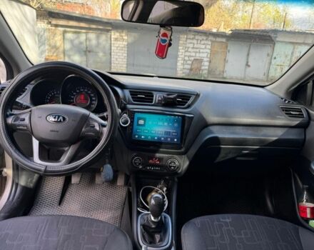 Бежевий Кіа Ріо, об'ємом двигуна 1.6 л та пробігом 175 тис. км за 7080 $, фото 9 на Automoto.ua