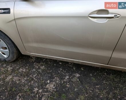 Бежевый Киа Рио, объемом двигателя 1.4 л и пробегом 156 тыс. км за 7200 $, фото 7 на Automoto.ua