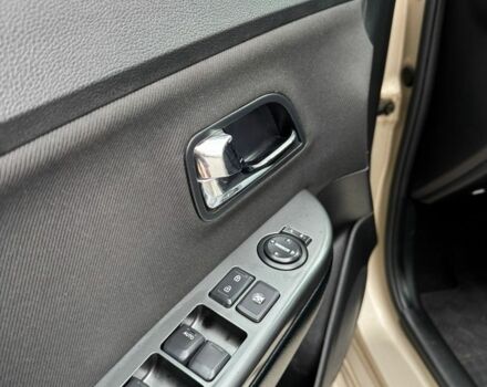 Бежевий Кіа Ріо, об'ємом двигуна 1.59 л та пробігом 220 тис. км за 7300 $, фото 12 на Automoto.ua
