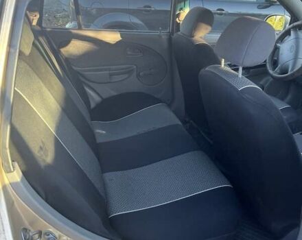 Бежевый Киа Рио, объемом двигателя 1.3 л и пробегом 269 тыс. км за 2800 $, фото 1 на Automoto.ua