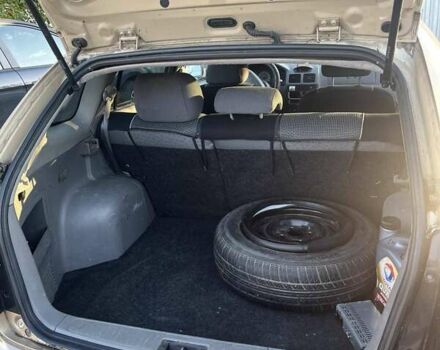 Бежевый Киа Рио, объемом двигателя 1.3 л и пробегом 269 тыс. км за 2800 $, фото 5 на Automoto.ua