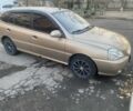 Бежевый Киа Рио, объемом двигателя 1.4 л и пробегом 290 тыс. км за 1700 $, фото 3 на Automoto.ua