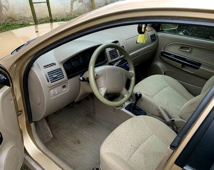 Бежевый Киа Рио, объемом двигателя 1.3 л и пробегом 267 тыс. км за 2500 $, фото 8 на Automoto.ua