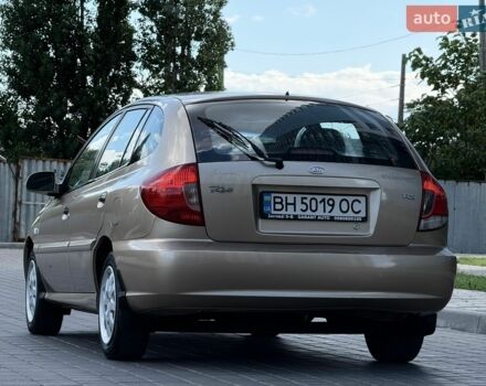 Бежевий Кіа Ріо, об'ємом двигуна 1.34 л та пробігом 134 тис. км за 3999 $, фото 6 на Automoto.ua