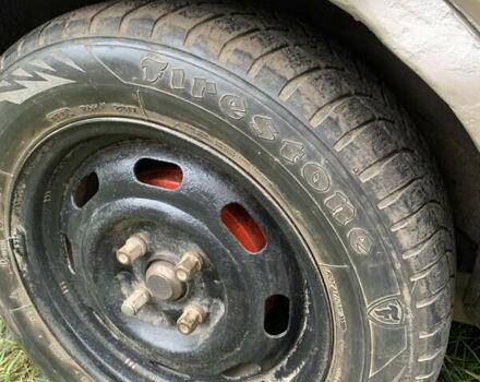 Бежевый Киа Рио, объемом двигателя 1.34 л и пробегом 270 тыс. км за 2500 $, фото 5 на Automoto.ua