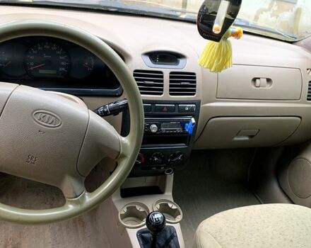 Бежевый Киа Рио, объемом двигателя 1.3 л и пробегом 267 тыс. км за 2500 $, фото 10 на Automoto.ua