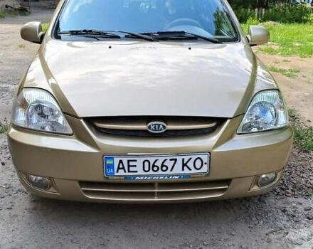 Бежевий Кіа Ріо, об'ємом двигуна 1.5 л та пробігом 232 тис. км за 3300 $, фото 1 на Automoto.ua