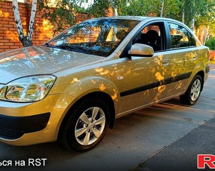 Бежевый Киа Рио, объемом двигателя 1.5 л и пробегом 166 тыс. км за 5000 $, фото 1 на Automoto.ua