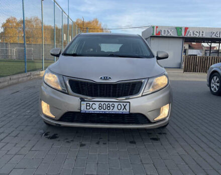 Бежевий Кіа Ріо, об'ємом двигуна 1.6 л та пробігом 326 тис. км за 6500 $, фото 1 на Automoto.ua