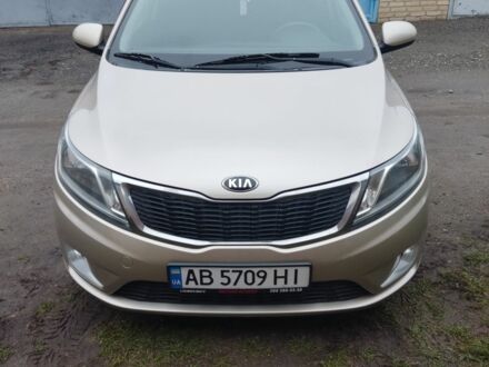 Киа Рио 2014 в Жмеренке на Automoto.ua Бежевый Киа Рио, объемом двигателя 1.4 л и пробегом 169 тыс. км за 7000 $, фото 1 на Automoto.ua