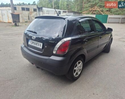 Чорний Кіа Ріо, об'ємом двигуна 1.6 л та пробігом 228 тис. км за 5500 $, фото 4 на Automoto.ua