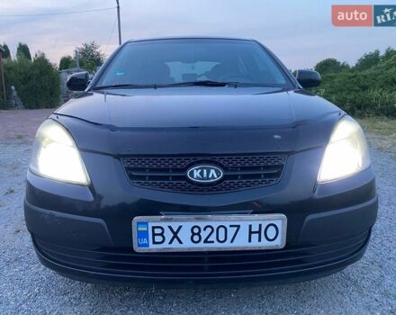 Чорний Кіа Ріо, об'ємом двигуна 1.6 л та пробігом 198 тис. км за 3699 $, фото 13 на Automoto.ua