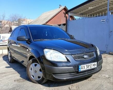 Черный Киа Рио, объемом двигателя 1.4 л и пробегом 297 тыс. км за 4300 $, фото 2 на Automoto.ua