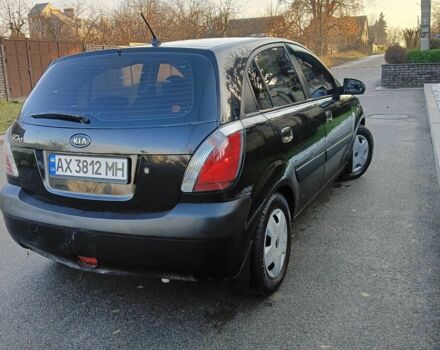 Черный Киа Рио, объемом двигателя 1.4 л и пробегом 297 тыс. км за 4500 $, фото 3 на Automoto.ua