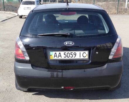 Черный Киа Рио, объемом двигателя 1.4 л и пробегом 132 тыс. км за 4000 $, фото 3 на Automoto.ua