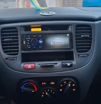 Черный Киа Рио, объемом двигателя 1.4 л и пробегом 201 тыс. км за 4200 $, фото 7 на Automoto.ua