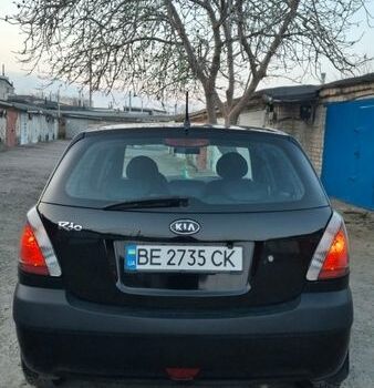 Черный Киа Рио, объемом двигателя 1.4 л и пробегом 201 тыс. км за 4200 $, фото 9 на Automoto.ua