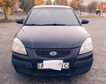 Черный Киа Рио, объемом двигателя 1.4 л и пробегом 132 тыс. км за 4000 $, фото 5 на Automoto.ua