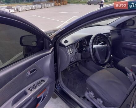 Черный Киа Рио, объемом двигателя 1.4 л и пробегом 185 тыс. км за 4100 $, фото 8 на Automoto.ua