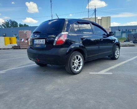 Черный Киа Рио, объемом двигателя 1.4 л и пробегом 185 тыс. км за 4300 $, фото 3 на Automoto.ua