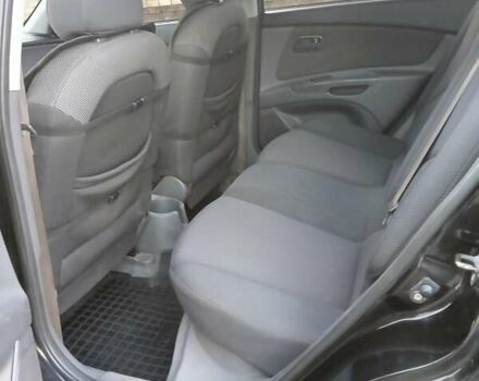 Черный Киа Рио, объемом двигателя 1.4 л и пробегом 297 тыс. км за 4500 $, фото 7 на Automoto.ua
