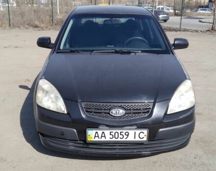 Черный Киа Рио, объемом двигателя 1.4 л и пробегом 132 тыс. км за 4000 $, фото 2 на Automoto.ua