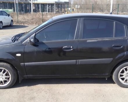 Черный Киа Рио, объемом двигателя 1.4 л и пробегом 132 тыс. км за 4000 $, фото 1 на Automoto.ua